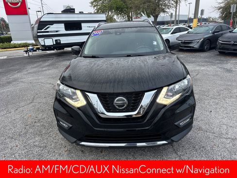 Used 2020 Nissan Rogue SV w/ Sun & Sound Touring Package image 4