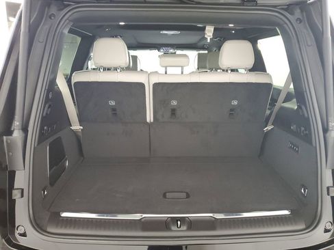 New 2026 Jeep Grand Wagoneer Summit AWD/4WD image 36