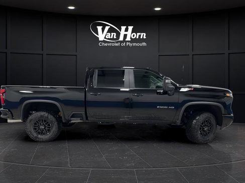 New 2026 Chevrolet Silverado 2500 ZR2 image 2