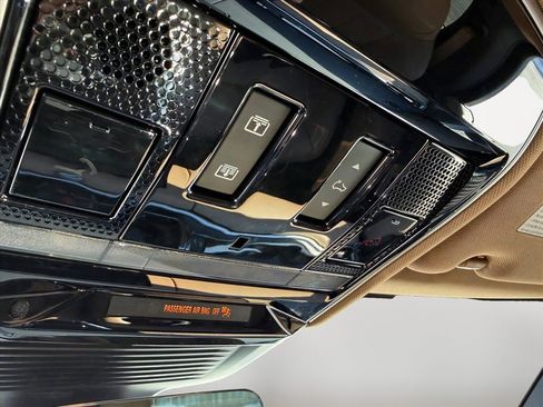 Used 2024 Land Rover Range Rover Sport SE image 28