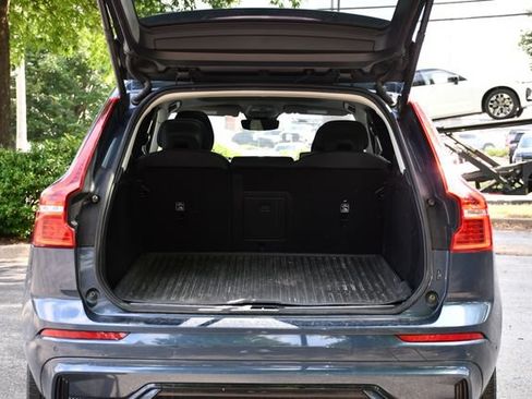 Used 2023 Volvo XC60 B5 Plus AWD/4WD image 20