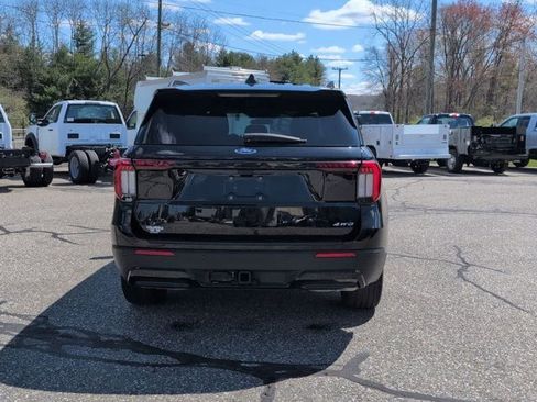 Certified 2025 Ford Explorer ST-Line w/ ST-Line Street Pack AWD/4WD image 4