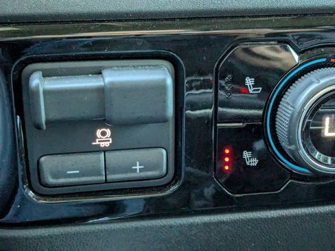 Certified 2023 Chevrolet Silverado 1500 LT Trail Boss w/ Convenience Package II image 30