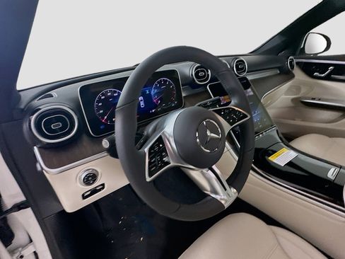 Used 2026 Mercedes-Benz C 300 4MATIC Sedan image 9