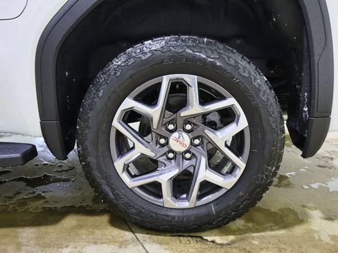 New 2026 GMC Sierra 1500 SLT w/ SLT Premium Plus Package image 30