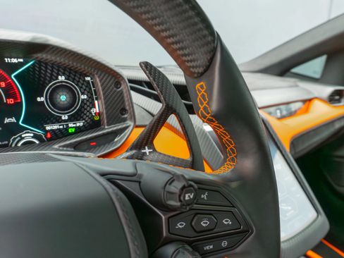 Used 2025 Lamborghini Revuelto Coupe 2D image 80