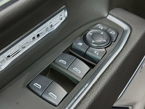 Used 2025 GMC Sierra 1500 Denali image 21