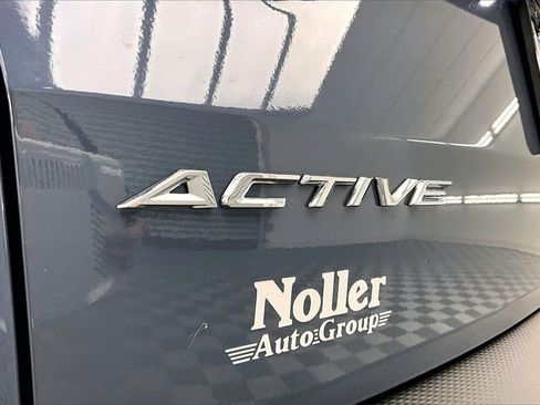 Used 2025 Ford Escape Active w/ Cold Weather Package image 8