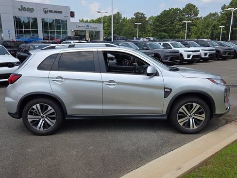 Used 2021 Mitsubishi Outlander Sport ES FWD image 13