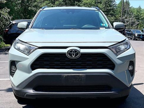 Used 2021 Toyota RAV4 XLE AWD/4WD image 2
