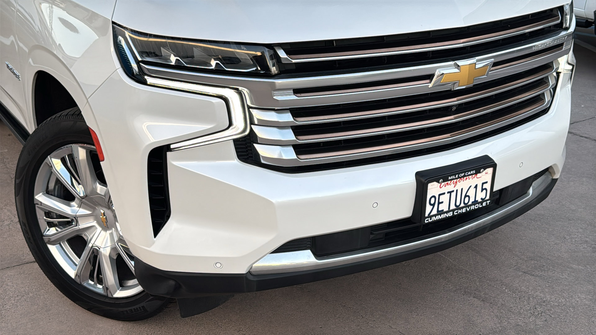 Certified 2023 Chevrolet Tahoe High Country w/ Premium Package AWD/4WD image 3