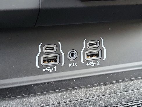 New 2025 RAM 1500 Big Horn image 13