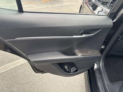 Used 2023 Toyota Camry SE AWD/4WD image 16