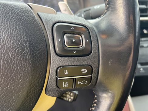 Used 2018 Lexus IS 300 image 7