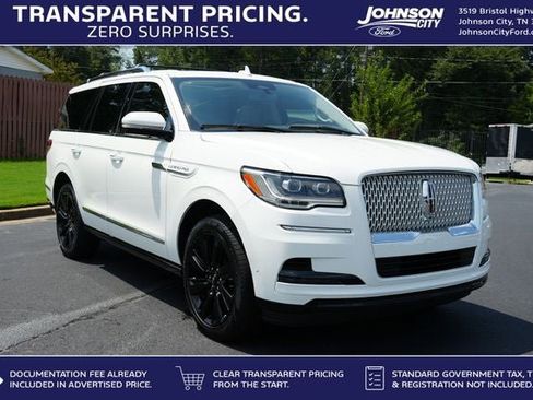 Used 2024 Lincoln Navigator Reserve AWD/4WD image 1