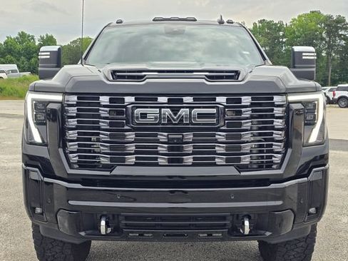 Used 2025 GMC Sierra 2500 Denali Ultimate AWD/4WD image 8