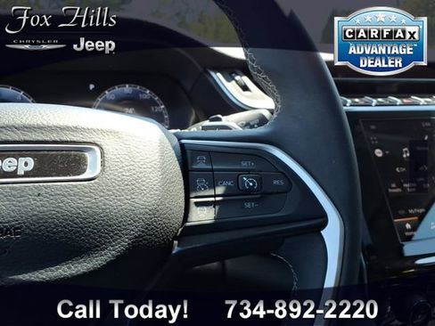 Certified 2022 Jeep Grand Cherokee L Laredo w/ Luxury Tech Group I AWD/4WD image 21