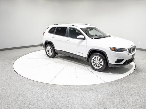 Used 2019 Jeep Cherokee Latitude w/ Popular Appearance Group AWD/4WD image 26