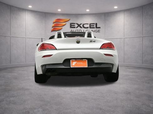 Used 2012 BMW Z4 sDrive28i image 32