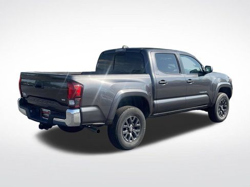 Used 2023 Toyota Tacoma SR5 RWD image 7