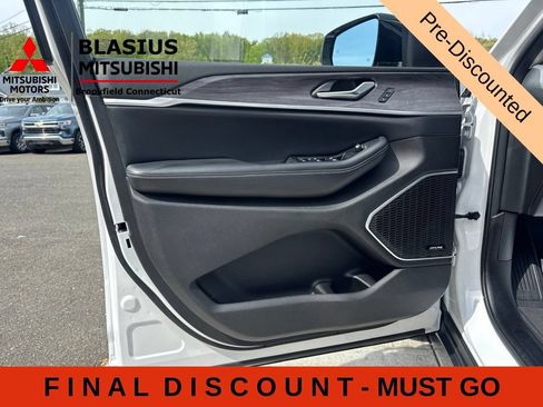 Used 2023 Jeep Grand Cherokee 4WD 4xe image 21