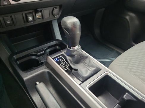 Used 2022 Toyota Tacoma SR5 image 19