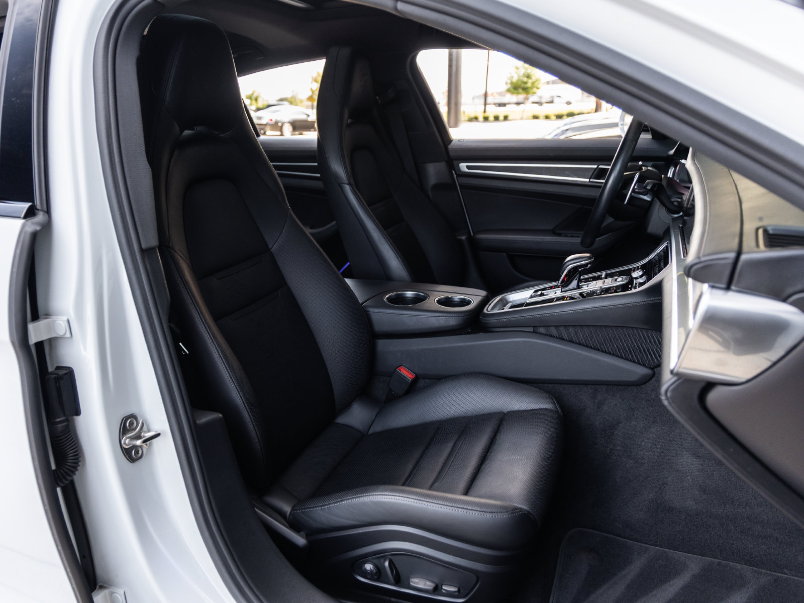 Certified 2023 Porsche Panamera 4 Platinum Edition AWD/4WD image 48