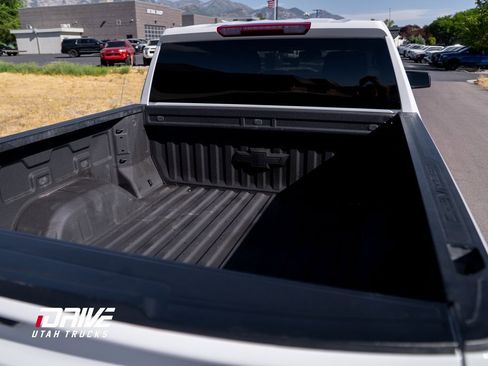 Used 2023 Chevrolet Silverado 1500 LT Trail Boss w/ Protection Package image 18