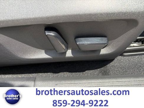 Used 2025 Nissan Rogue Platinum w/ Tech Package AWD/4WD image 49