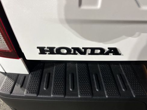New 2026 Honda Ridgeline Black Edition image 13