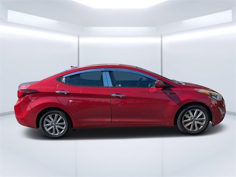 Used 2016 Hyundai Elantra SE w/ Option Group 02 image 2