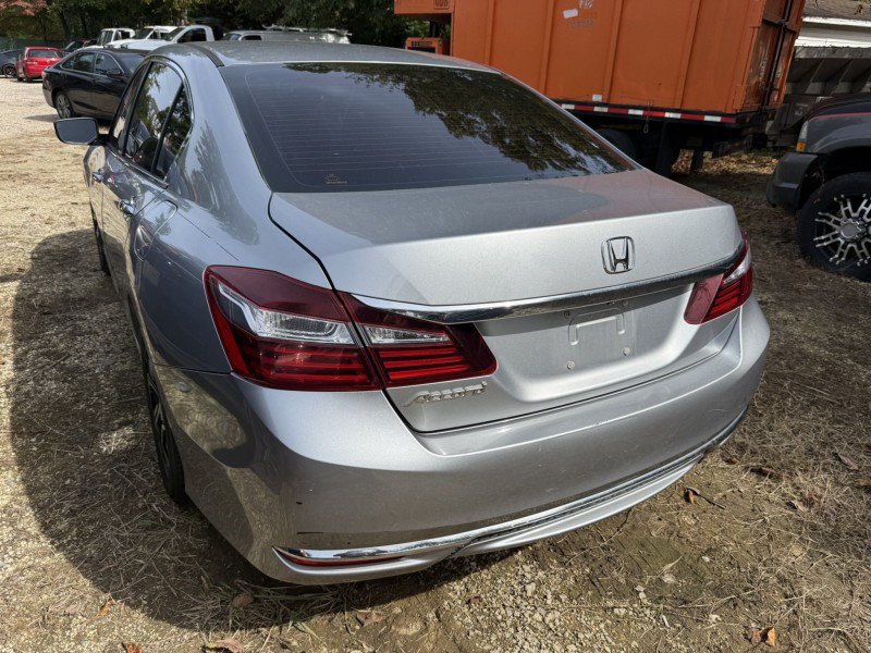 Used 2017 Honda Accord LX image 5