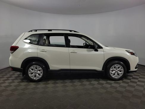 Used 2023 Subaru Forester AWD/4WD image 10