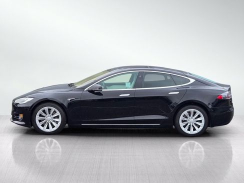 Used 2018 Tesla Model S 75D AWD/4WD image 7
