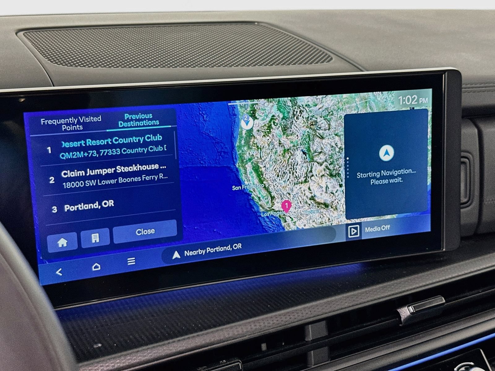 Used 2024 Hyundai Santa Fe Calligraphy AWD/4WD image 13