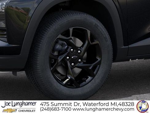 New 2026 Chevrolet Trax LT w/ Driver Confidence Package FWD image 9