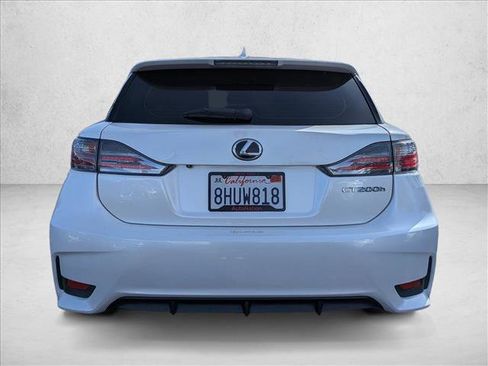 Used 2016 Lexus CT 200h w/ Navigation Package image 7