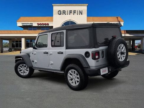 Used 2023 Jeep Wrangler Unlimited Sport AWD/4WD image 8
