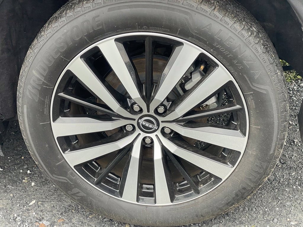 Certified 2024 Nissan Pathfinder Platinum AWD/4WD image 40
