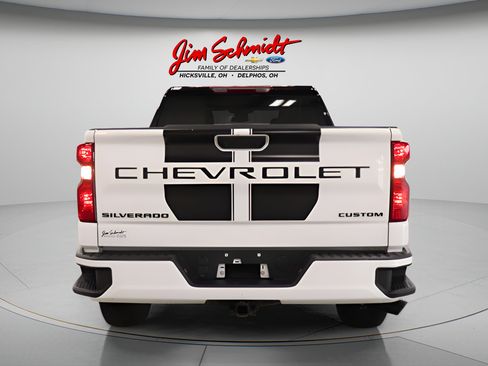 Used 2024 Chevrolet Silverado 1500 Custom w/ Rally Edition AWD/4WD image 5