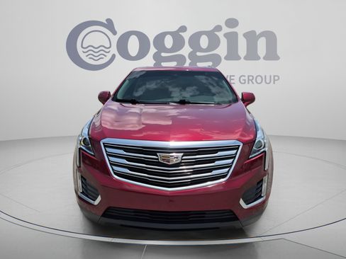 Used 2017 Cadillac XT5 Luxury w/ Driver Awareness Package FWD image 9