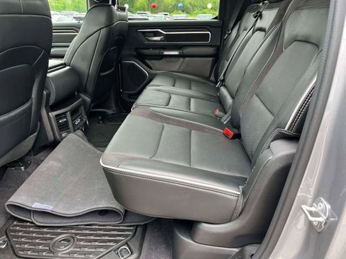 Used 2025 RAM 1500 Laramie AWD/4WD image 6