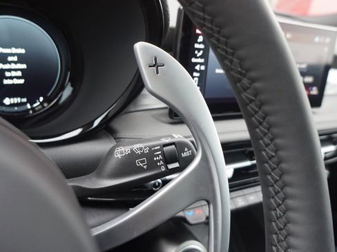 New 2024 Alfa Romeo Tonale Veloce image 25