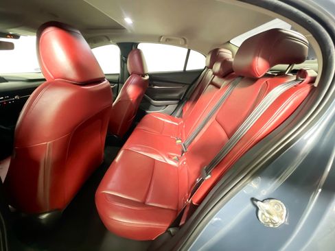 Used 2022 MAZDA MAZDA3 s image 28