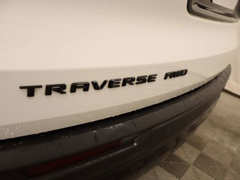 Used 2025 Chevrolet Traverse LT w/ Midnight/Sport Edition AWD/4WD image 16