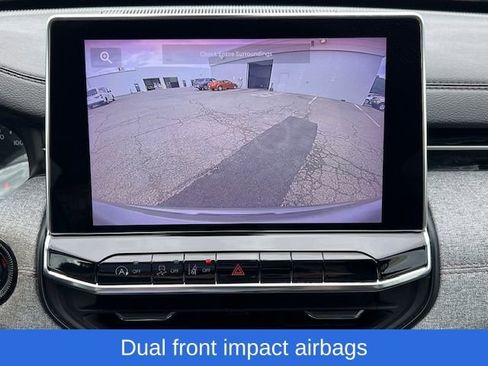 Used 2022 Jeep Compass Latitude image 32