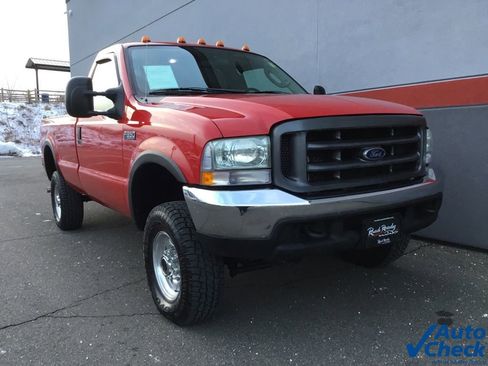 Used 2004 Ford F350 XLT image 3