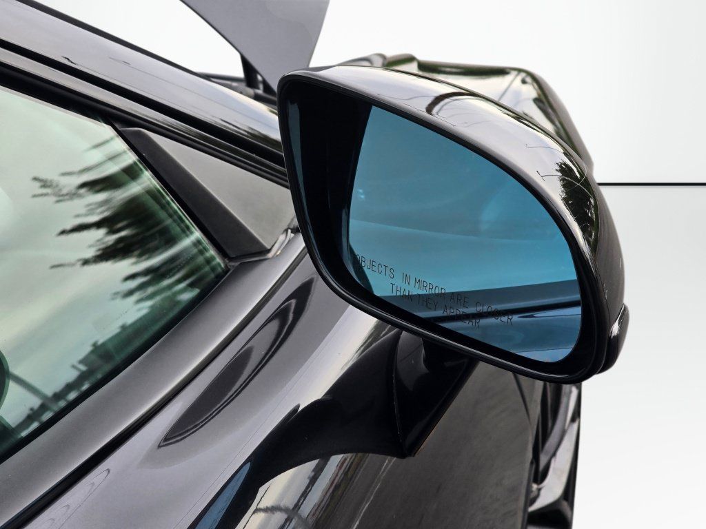Used 2022 McLaren GT RWD image 24