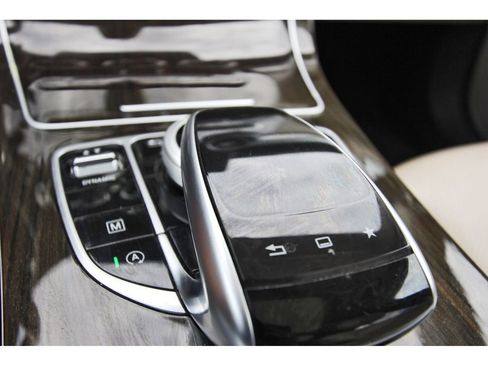 Used 2016 Mercedes-Benz GLC 300 image 21