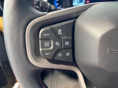 Used 2024 Ford Bronco Heritage Edition AWD/4WD image 7